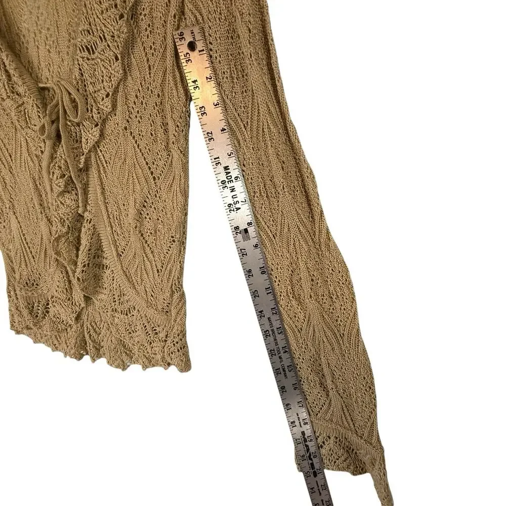 VTG Y2k Crochet Open Knit Tie Front Cardigan Wrapper SIZE MEDIUM Tan USA Ruffle - Picture 5 of 12
